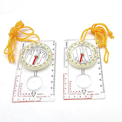 Läpinäkyvä pohjalevykompassi